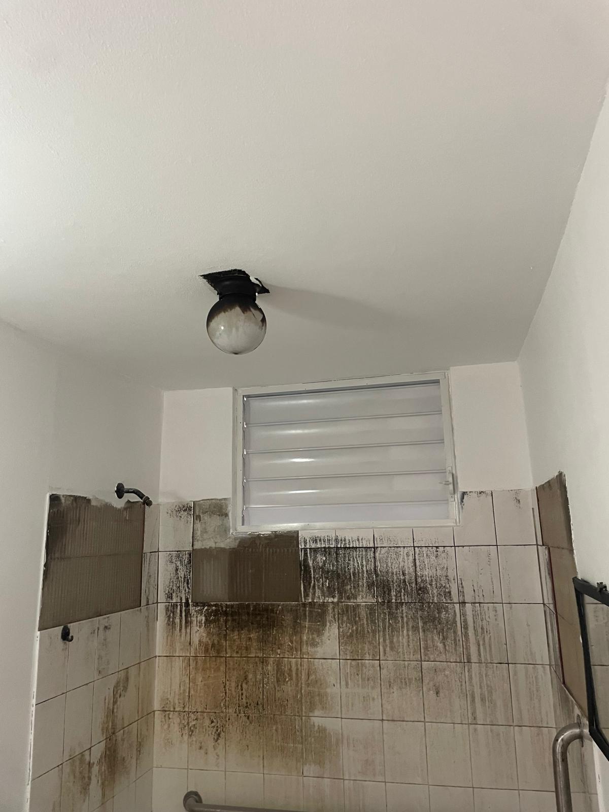 Trabajo de restauracion por incendio, humo e inundacion en Puerto Rico - Desarrollos Industriales LLC (foto 45)