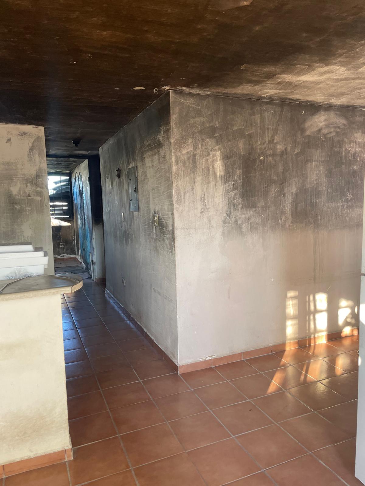 Trabajo de restauracion por incendio, humo e inundacion en Puerto Rico - Desarrollos Industriales LLC (foto 109)