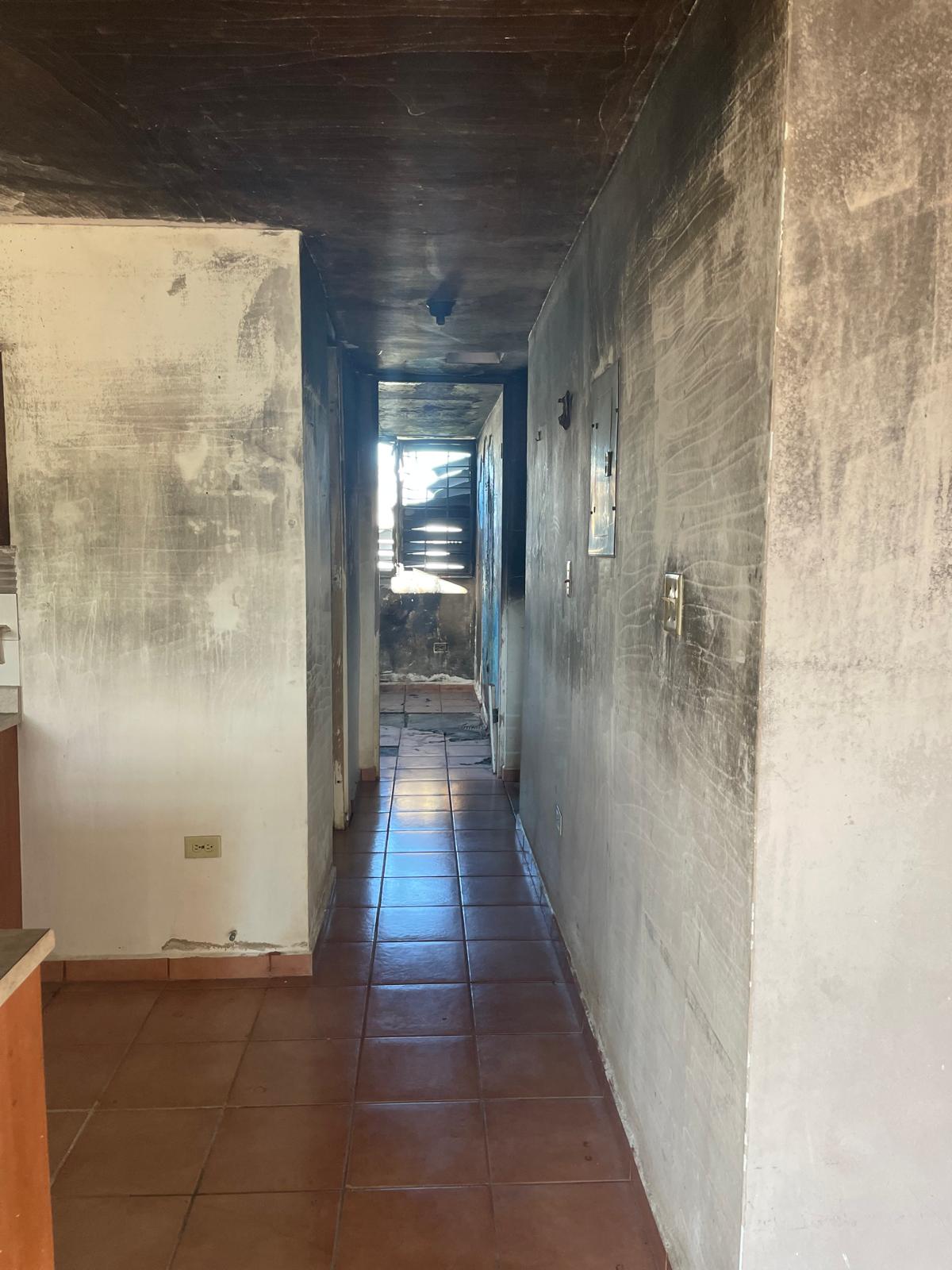 Trabajo de restauracion por incendio, humo e inundacion en Puerto Rico - Desarrollos Industriales LLC (foto 113)